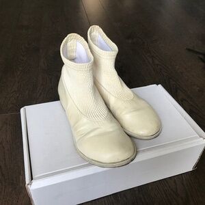 Guidi white ankle boots size 37.5
